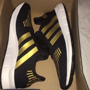 Adidas Swift Run